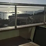 Golden Lounge Отель 3*