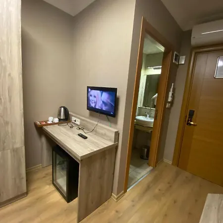 Szálloda Golden Lounge 3*