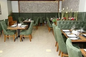 Golden Lounge Szálloda