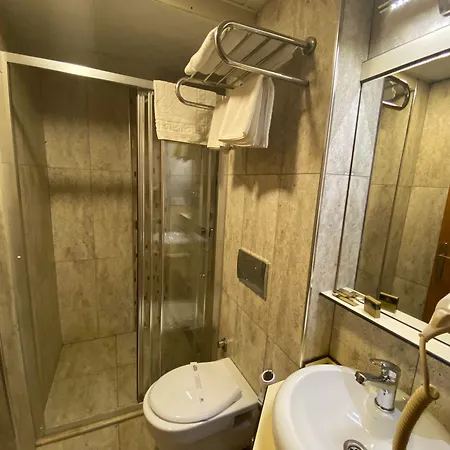 Otel Golden Lounge 3*