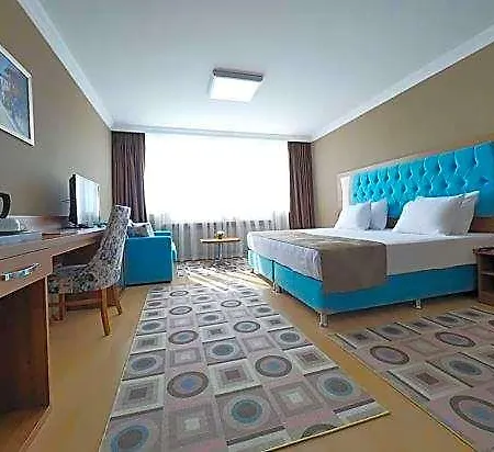 Golden Lounge Hotel