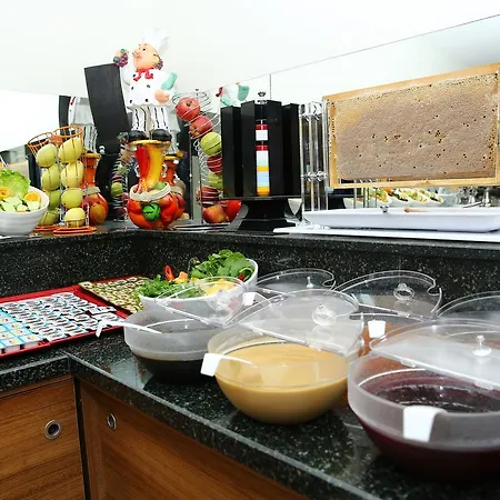 Golden Lounge Otel 3*