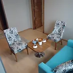 黄金沙龙酒店 3*