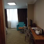 黄金沙龙酒店 3*