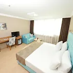 黄金沙龙酒店 3* 伊斯坦布尔