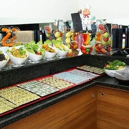 호텔 Golden Lounge